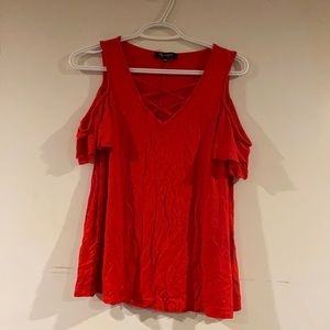 CrissCross tanktop off the shoulder sleeve